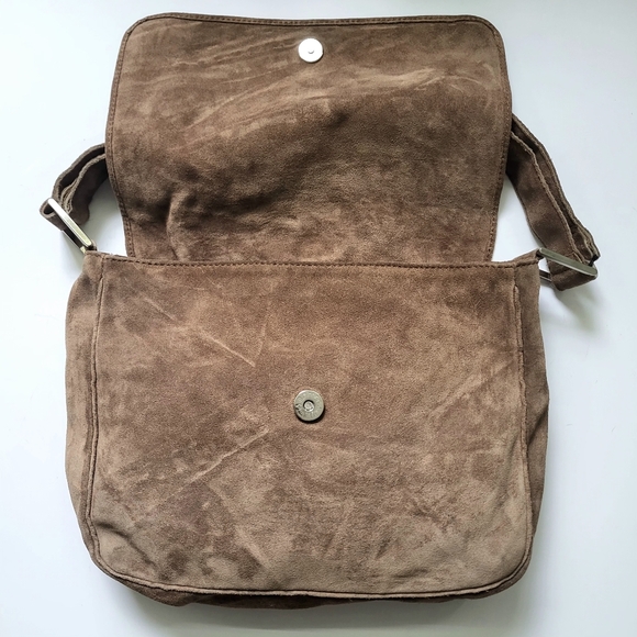 Bottega Veneta Brown Suede Shoulder Bag - Picture 10 of 14